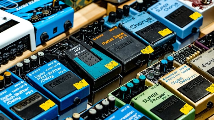 Pedalboard bouwen: voeding, volgorde en kabelmanagement