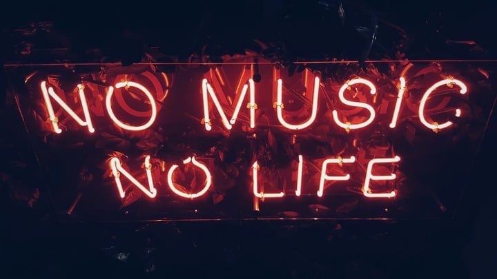 TikTok voor muzikanten in 2026: algoritme, hooks, contentideeën